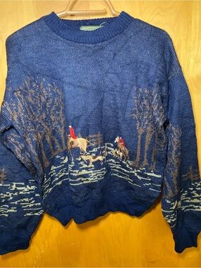 Men's Navy Crewneck Sweater with Hunting Intarsia